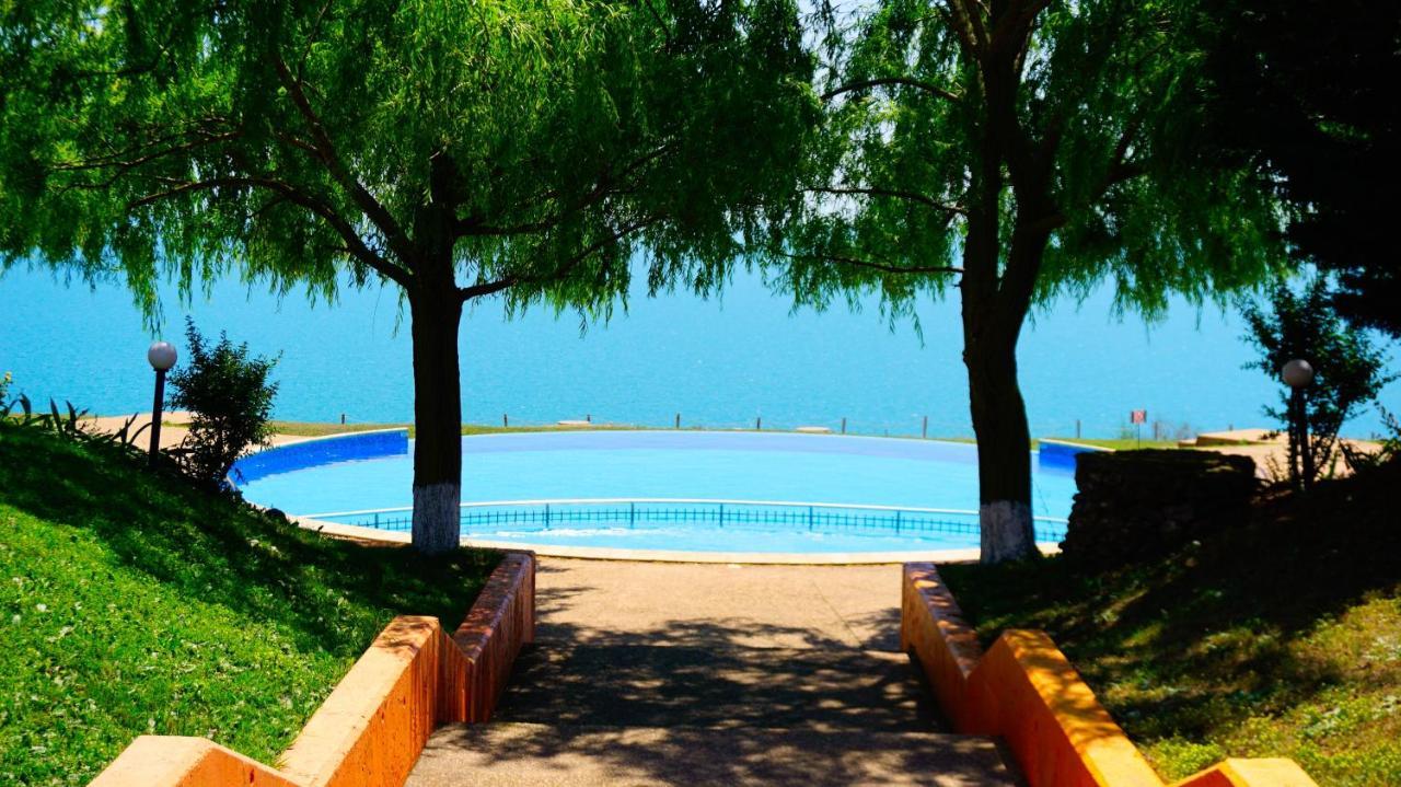 Морски Апартаменти Джулай Морнинг - July Morning Sea View Apartments 卡瓦尔纳 外观 照片