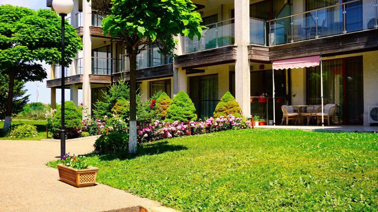 Морски Апартаменти Джулай Морнинг - July Morning Sea View Apartments 卡瓦尔纳 外观 照片