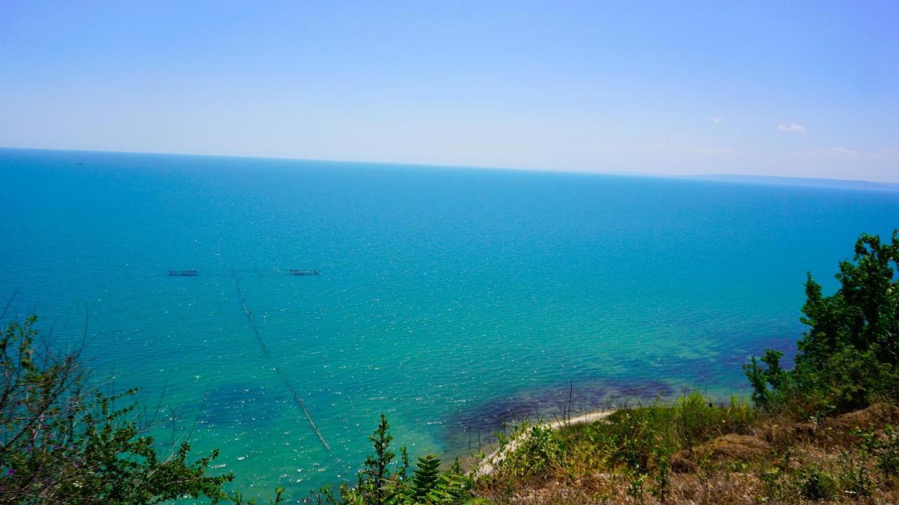 Морски Апартаменти Джулай Морнинг - July Morning Sea View Apartments 卡瓦尔纳 外观 照片