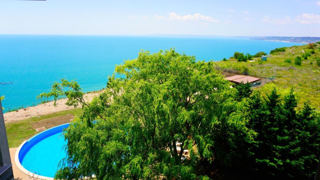 Морски Апартаменти Джулай Морнинг - July Morning Sea View Apartments 卡瓦尔纳 外观 照片