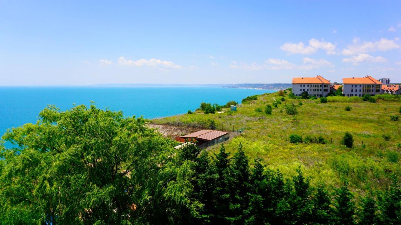 Морски Апартаменти Джулай Морнинг - July Morning Sea View Apartments 卡瓦尔纳 外观 照片