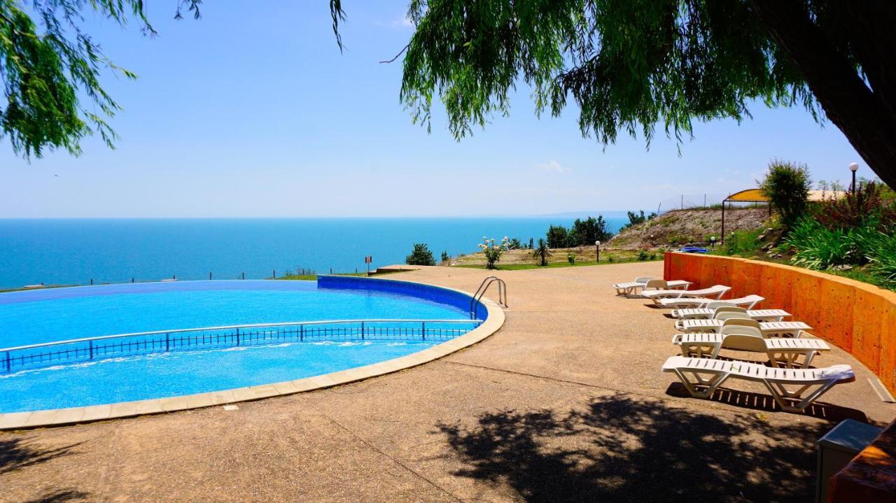 Морски Апартаменти Джулай Морнинг - July Morning Sea View Apartments 卡瓦尔纳 外观 照片