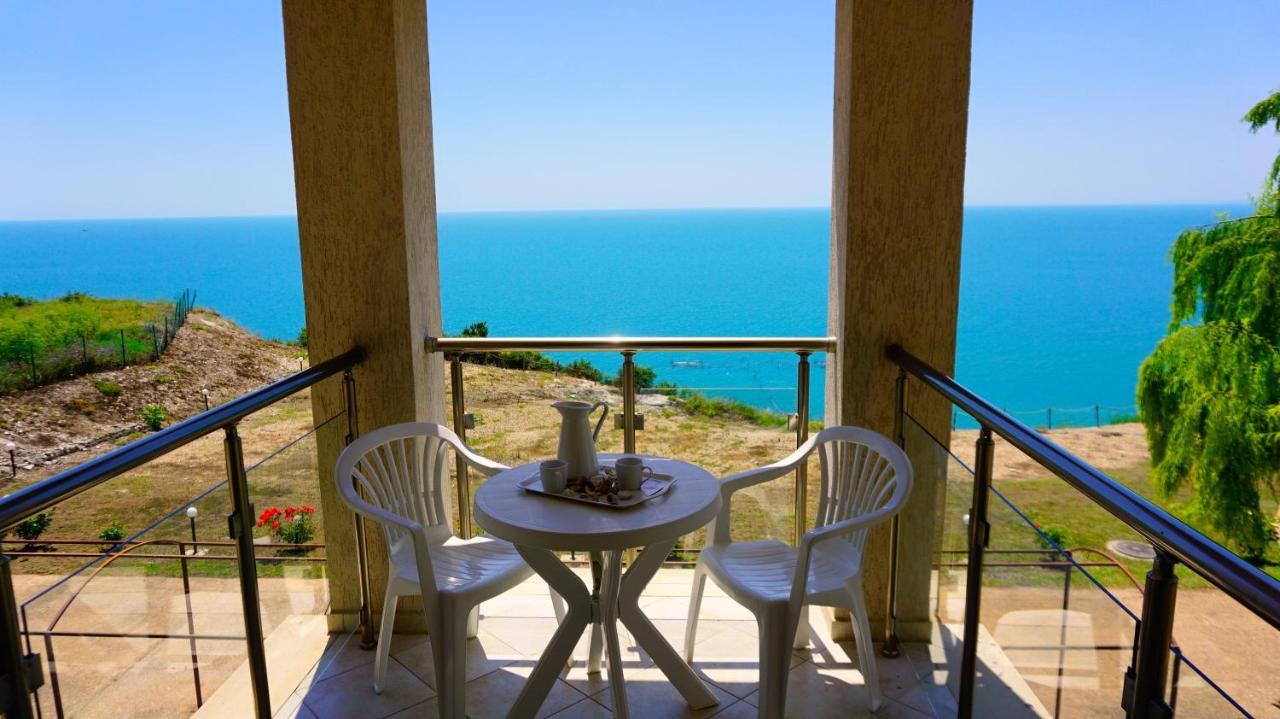 Морски Апартаменти Джулай Морнинг - July Morning Sea View Apartments 卡瓦尔纳 外观 照片