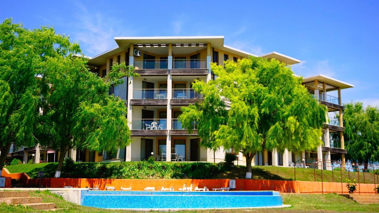 Морски Апартаменти Джулай Морнинг - July Morning Sea View Apartments 卡瓦尔纳 外观 照片
