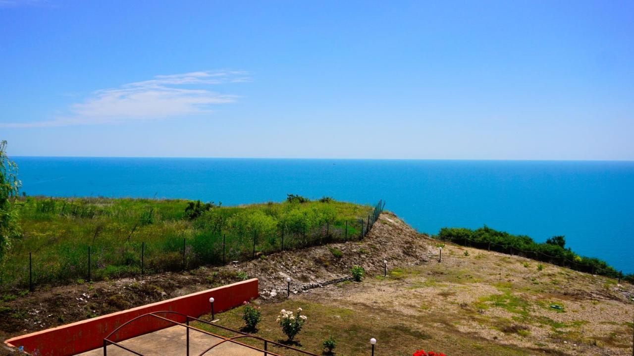 Морски Апартаменти Джулай Морнинг - July Morning Sea View Apartments 卡瓦尔纳 外观 照片