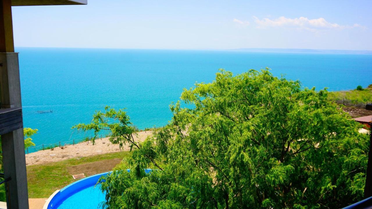Морски Апартаменти Джулай Морнинг - July Morning Sea View Apartments 卡瓦尔纳 外观 照片