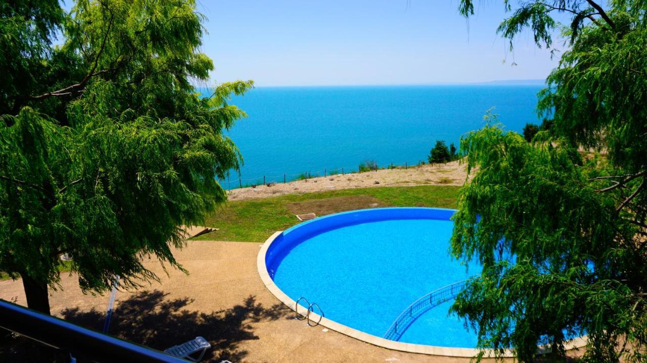 Морски Апартаменти Джулай Морнинг - July Morning Sea View Apartments 卡瓦尔纳 外观 照片