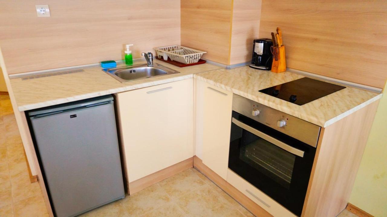 Морски Апартаменти Джулай Морнинг - July Morning Sea View Apartments 卡瓦尔纳 外观 照片